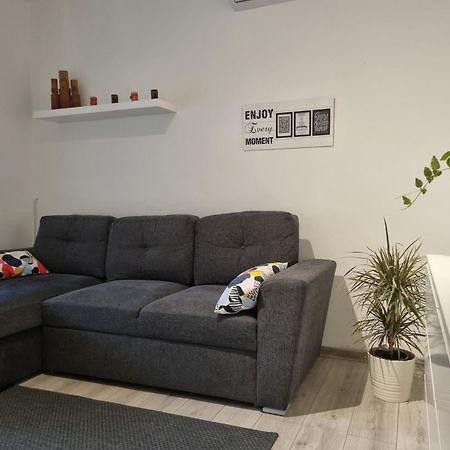Apartments Dora Crikvenica Zewnętrze zdjęcie