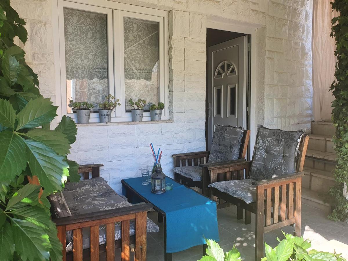 Apartments Dora Crikvenica Zewnętrze zdjęcie