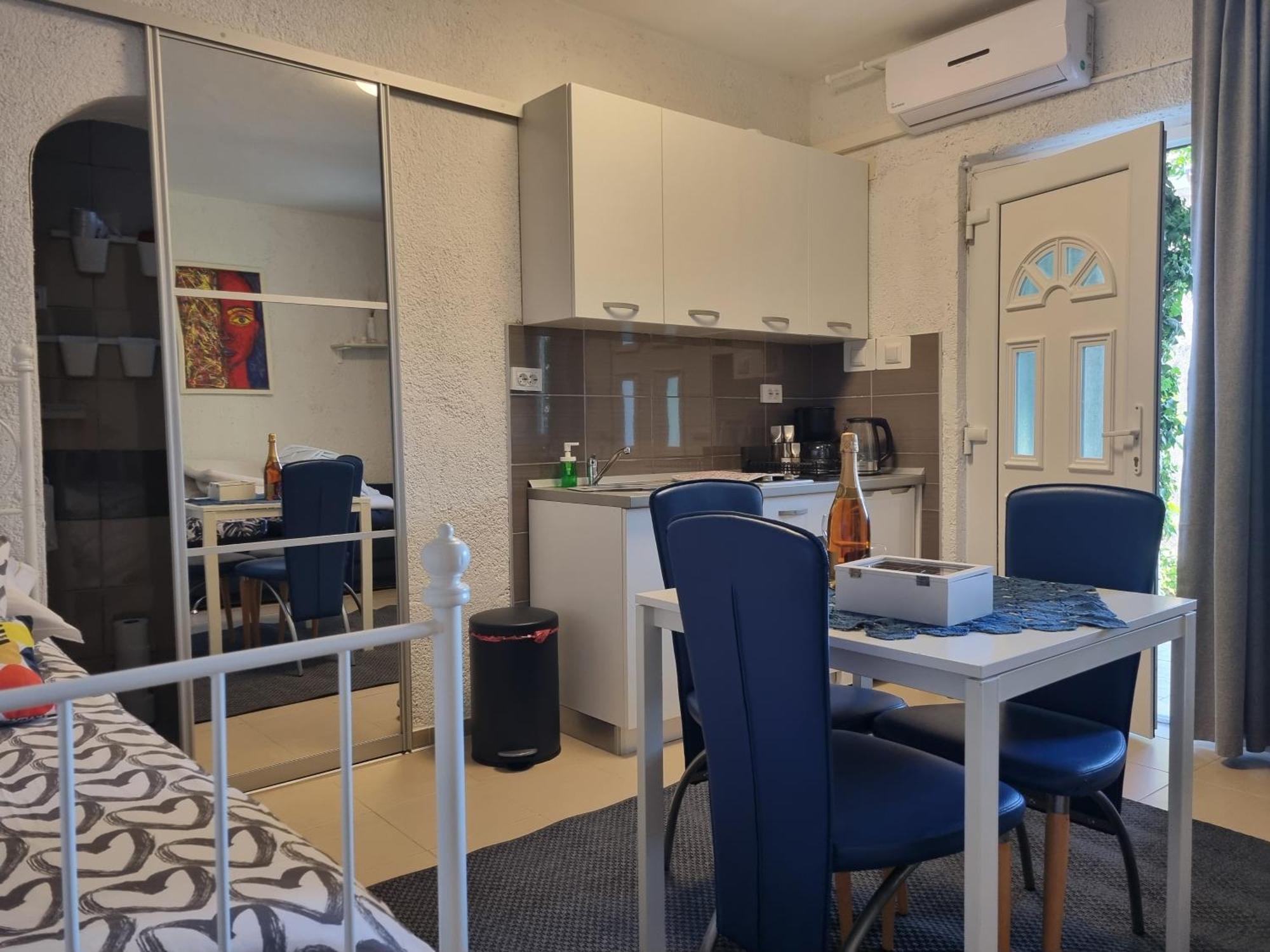 Apartments Dora Crikvenica Zewnętrze zdjęcie