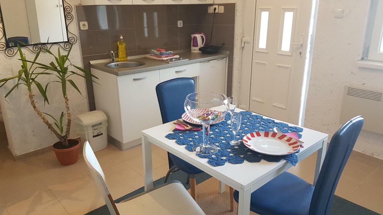 Apartments Dora Crikvenica Zewnętrze zdjęcie