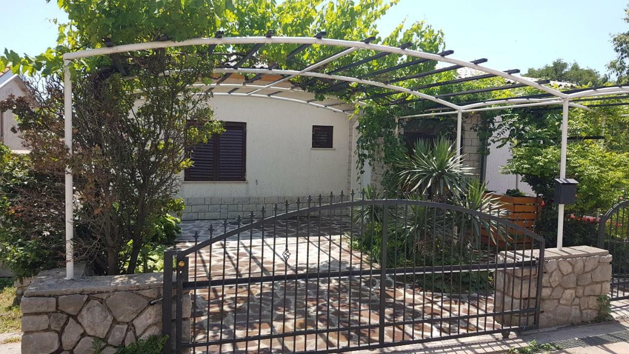 Apartments Dora Crikvenica Zewnętrze zdjęcie
